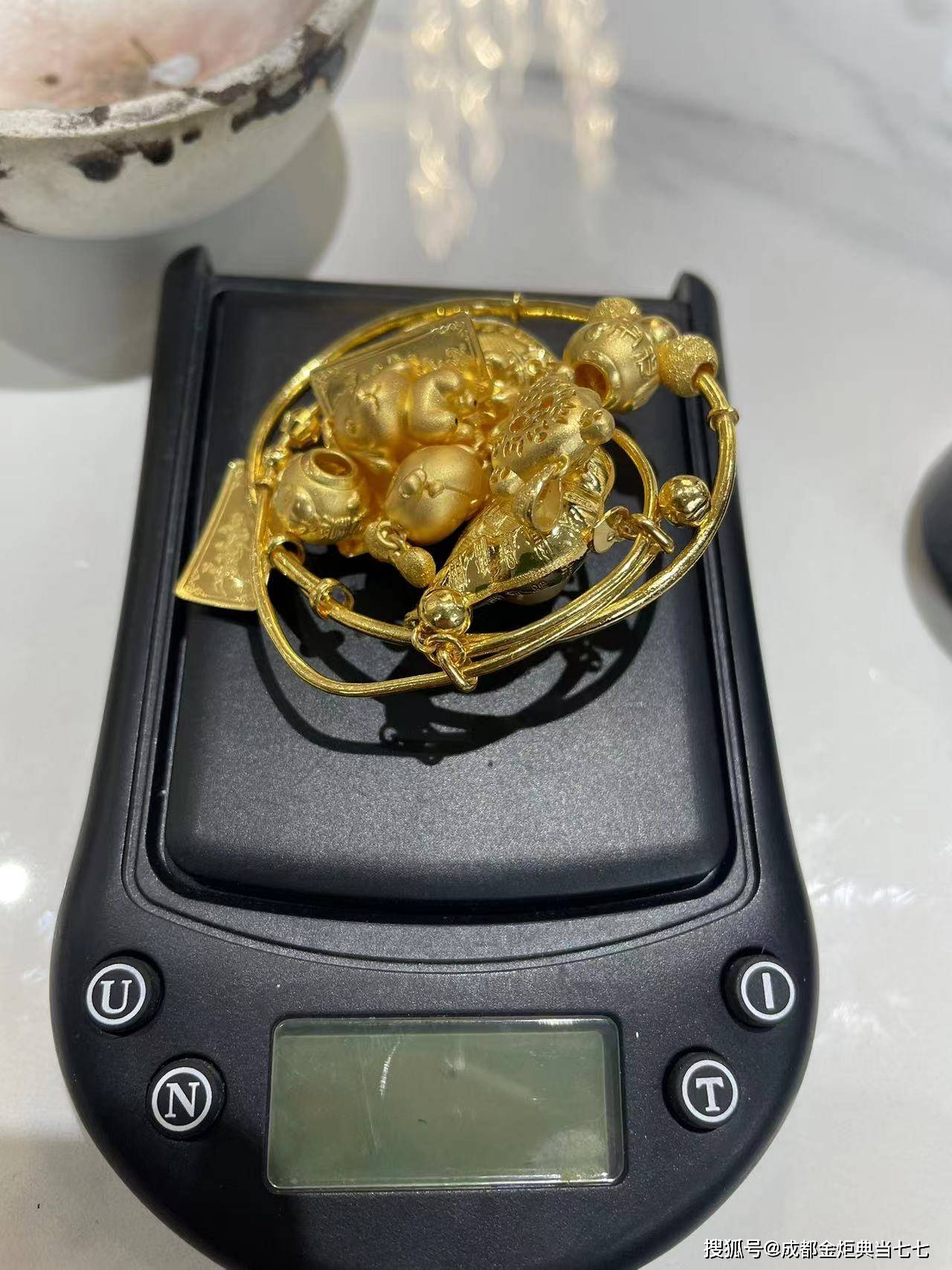 普洱最新24小时上门回收金价方法分析(最方便真实的普洱24小时上门回收黄金方法)